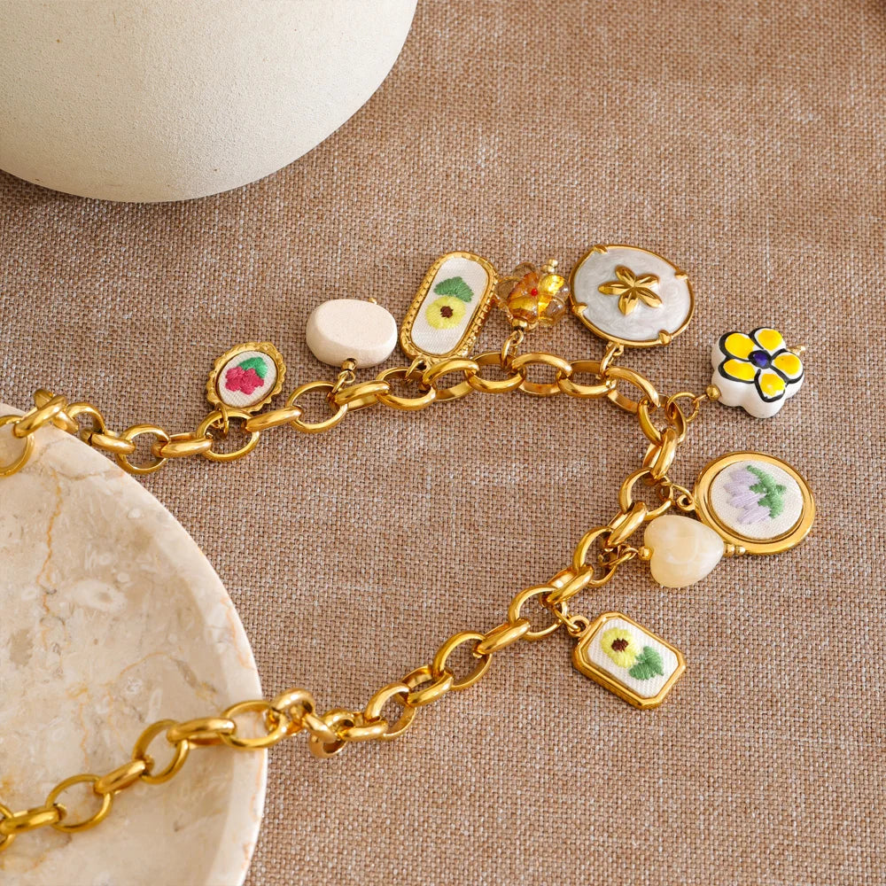 Isalene  Necklaces Gold Florielle Garden Charm Necklace