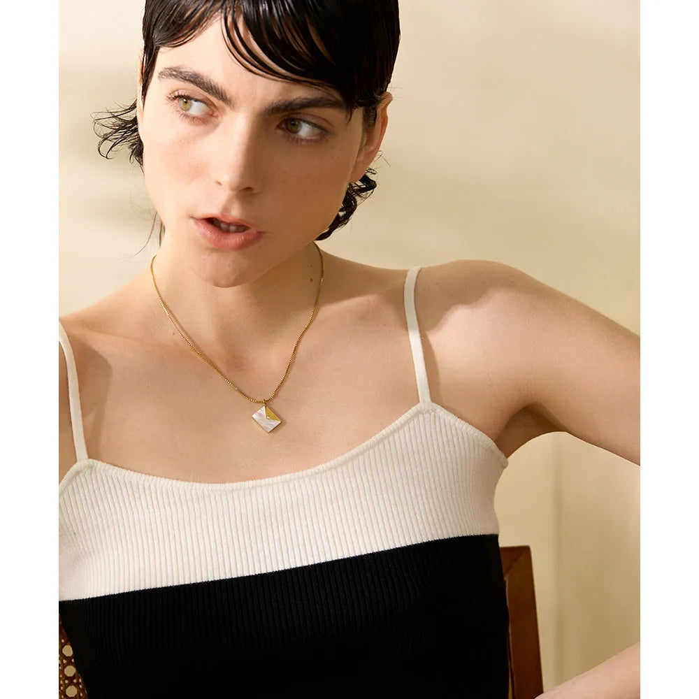 Isalene  Necklaces Gold Maren Pendant Necklace