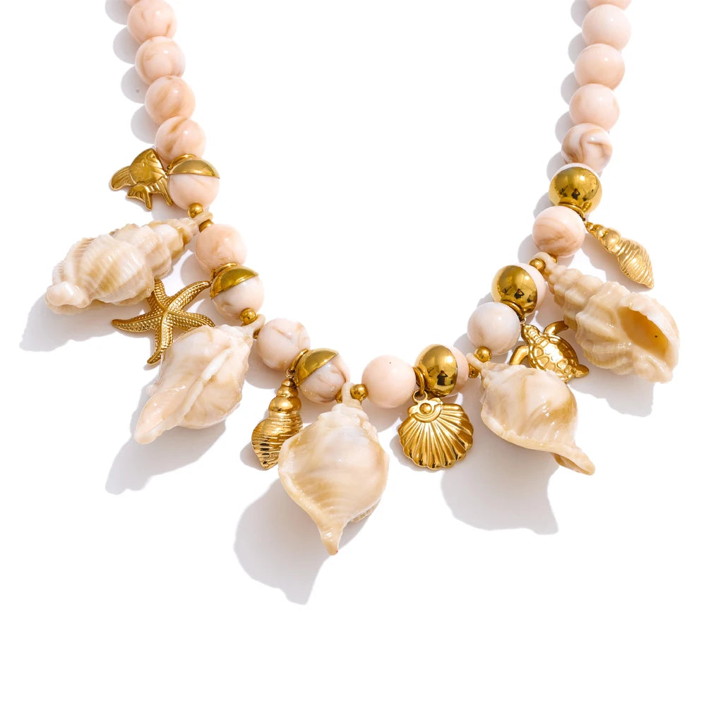 Isalene  Necklaces Gold Marina Seashell Charm Necklace