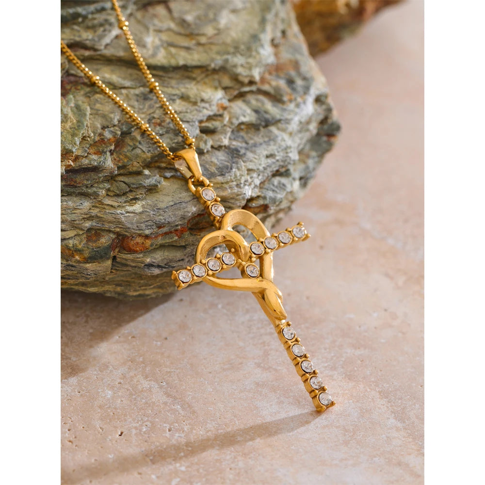 Isalene  Necklaces Gold Noelle Heart Cross Necklace