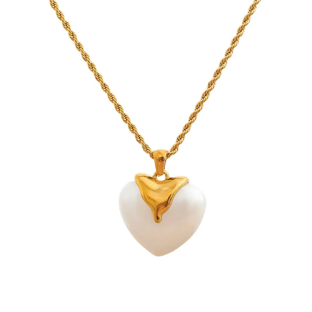 Isalene  Necklaces Gold Pearl Heart Pendant Necklace