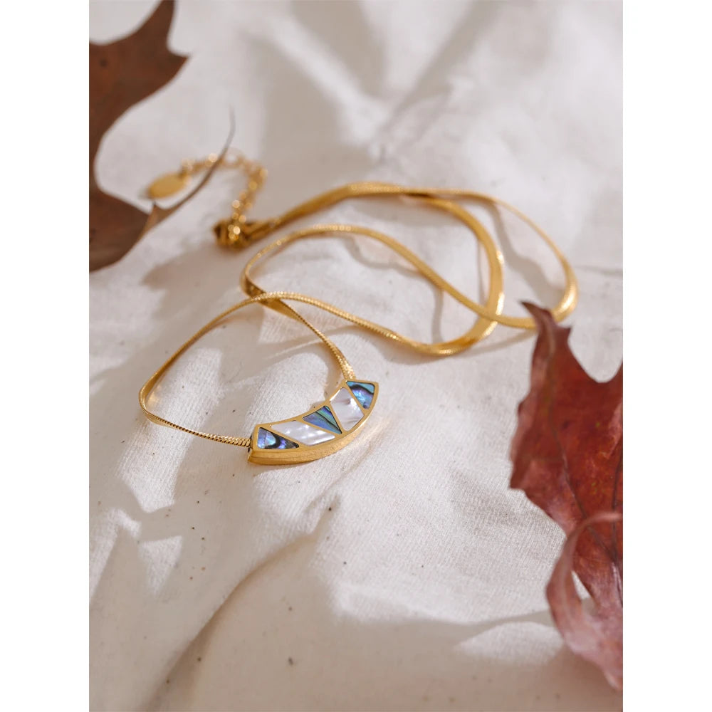 Isalene  Necklaces Gold Solene Inlay Bar Necklace