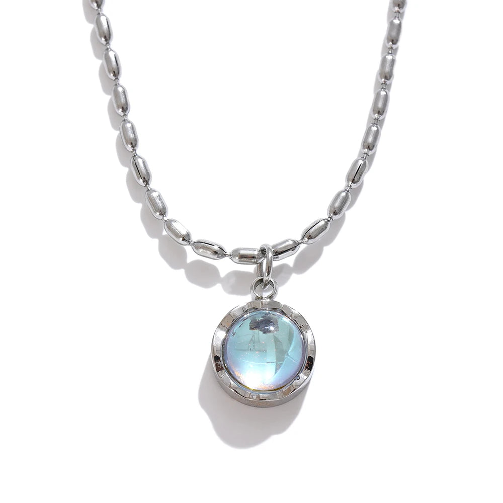 Isalene  Necklaces Silver Celeste Moonstone Pendant Necklace