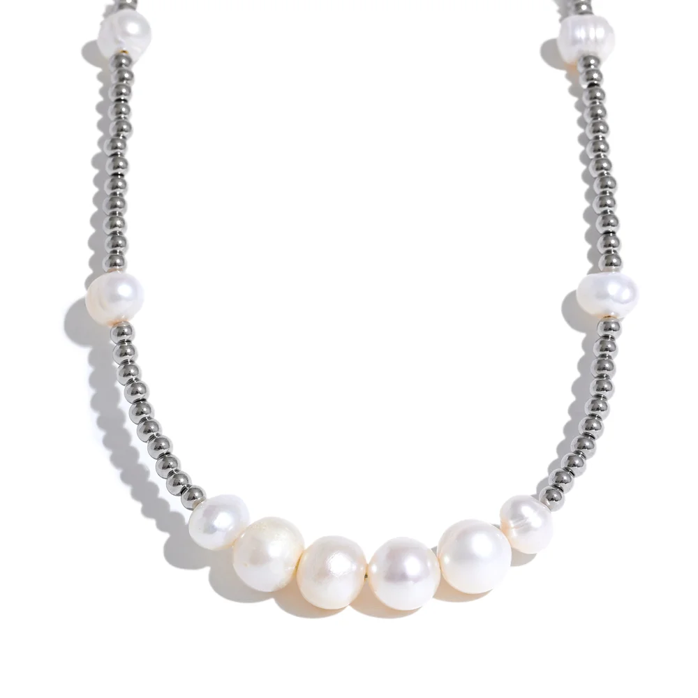 Isalene  Necklaces Silver Vivienne Pearl Beaded Necklace