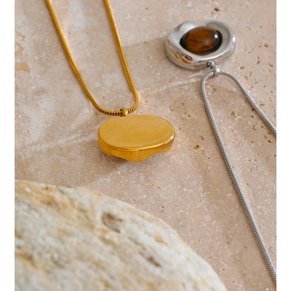 Isalene  Necklaces Valencia Tiger Eye Necklace