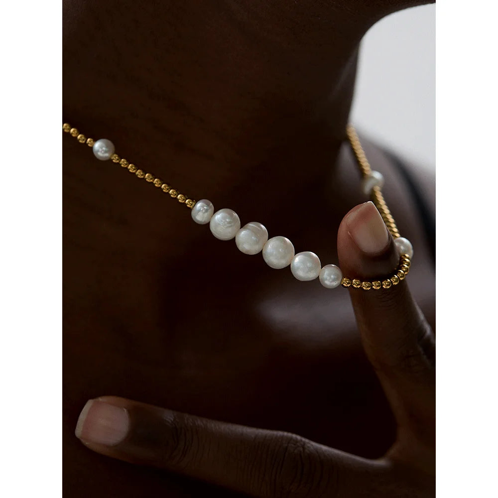 Isalene  Necklaces Vivienne Pearl Beaded Necklace