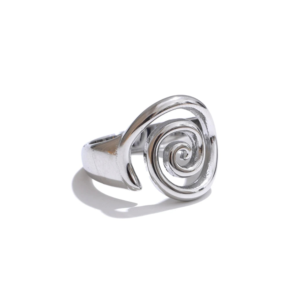 Isalene  Ring 6 / Silver Aurelia Spiral Ring