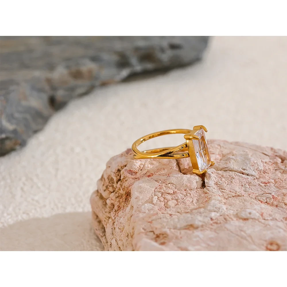 Isalene  Ring Aurora Emerald-Cut Statement Ring