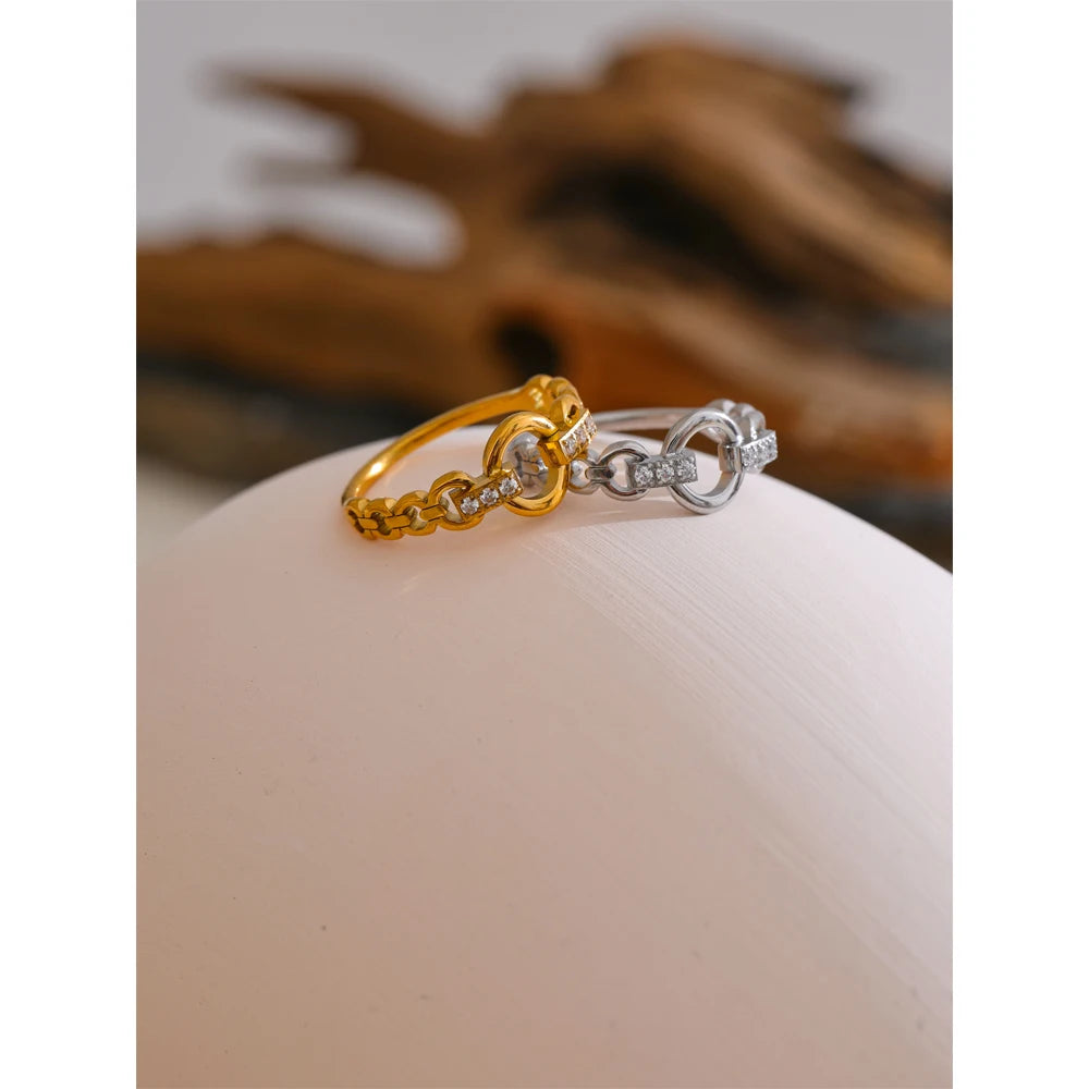 Isalene  Ring Aurora Link Circle Ring