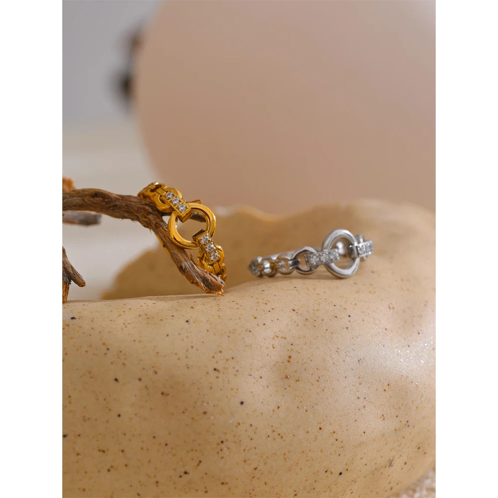 Isalene  Ring Aurora Link Circle Ring