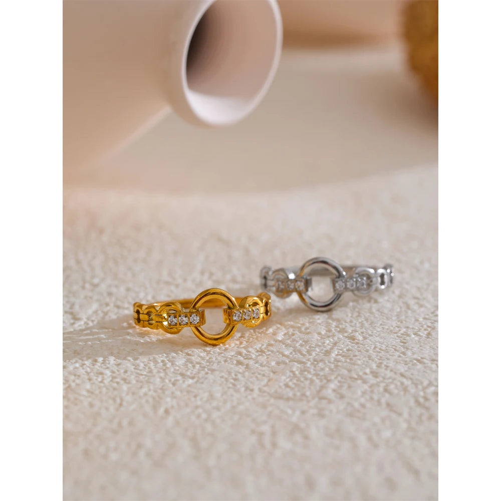 Isalene  Ring Aurora Link Circle Ring