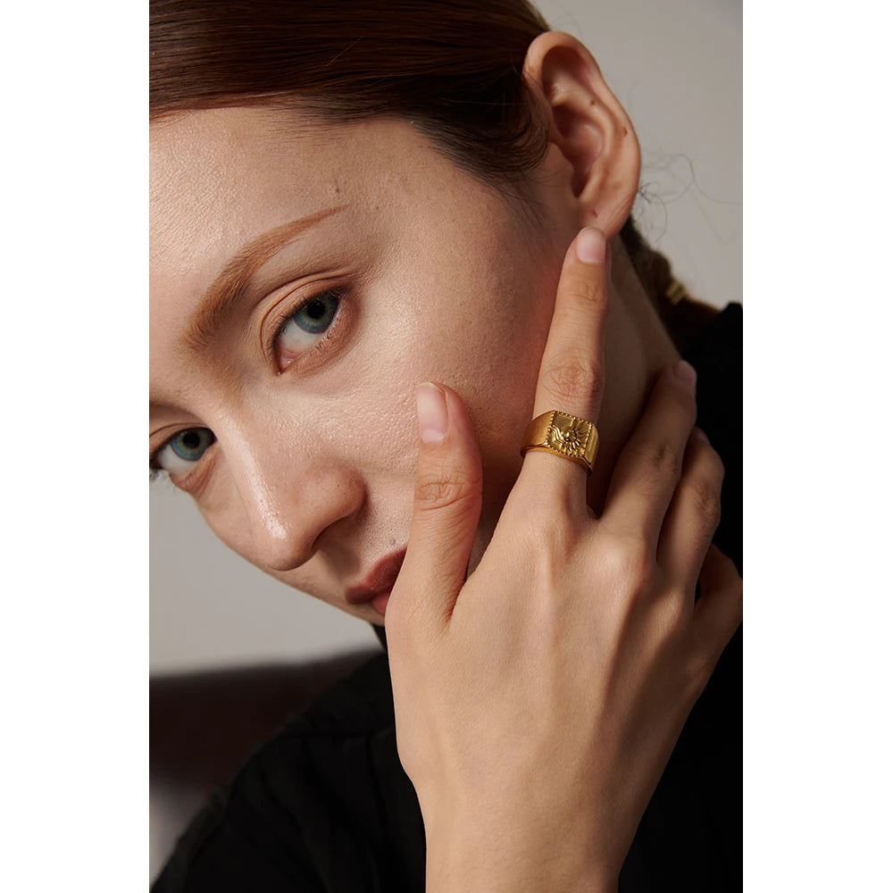 Isalene  Ring Aurora Solar Signet Ring