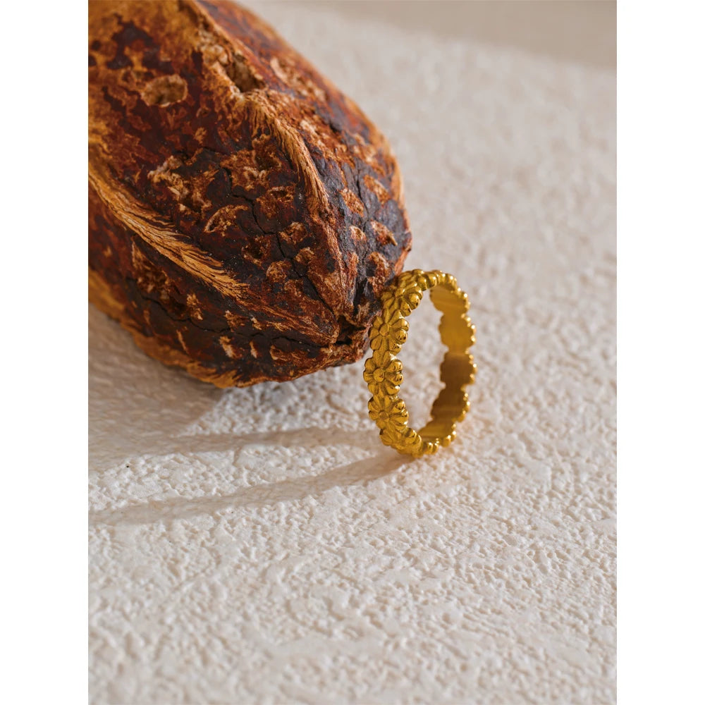 Isalene  Ring Daisy Bloom Band