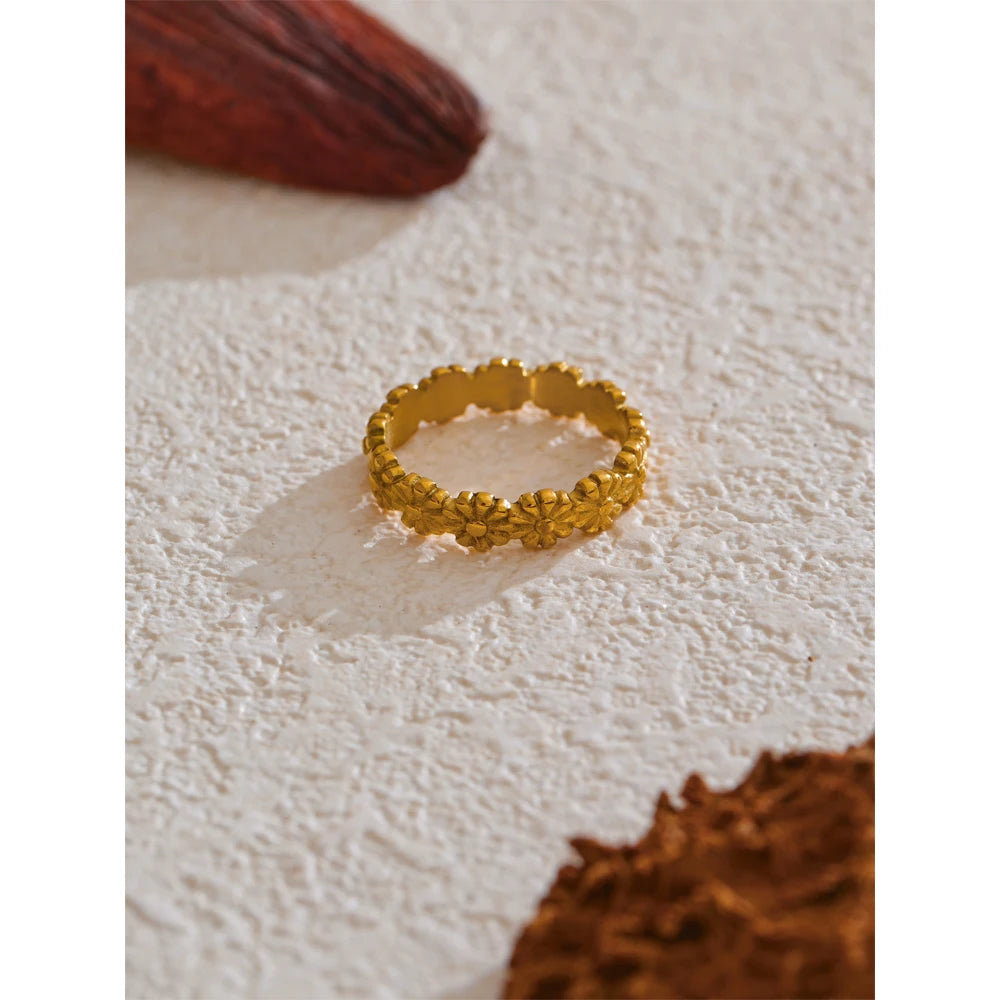 Isalene  Ring Daisy Bloom Band