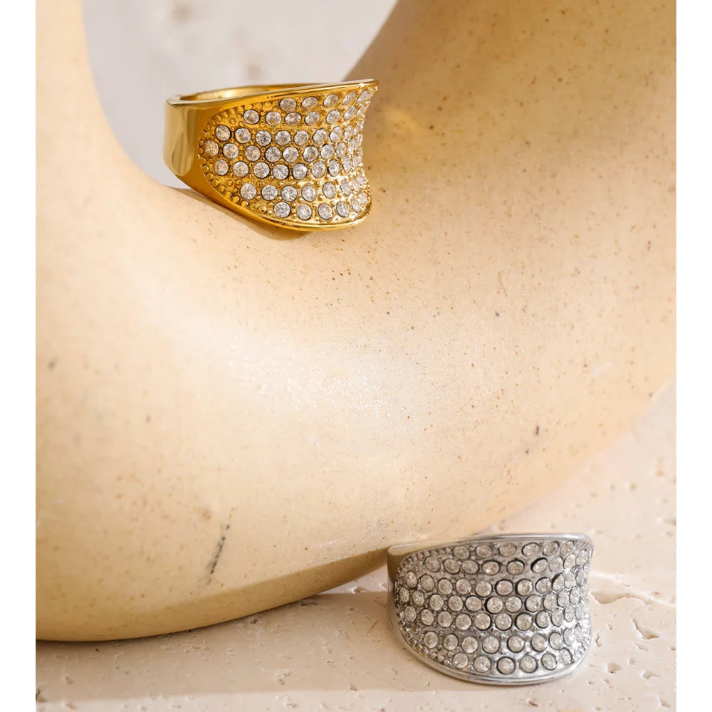 Isalene  Ring Estelle Pavé Ring