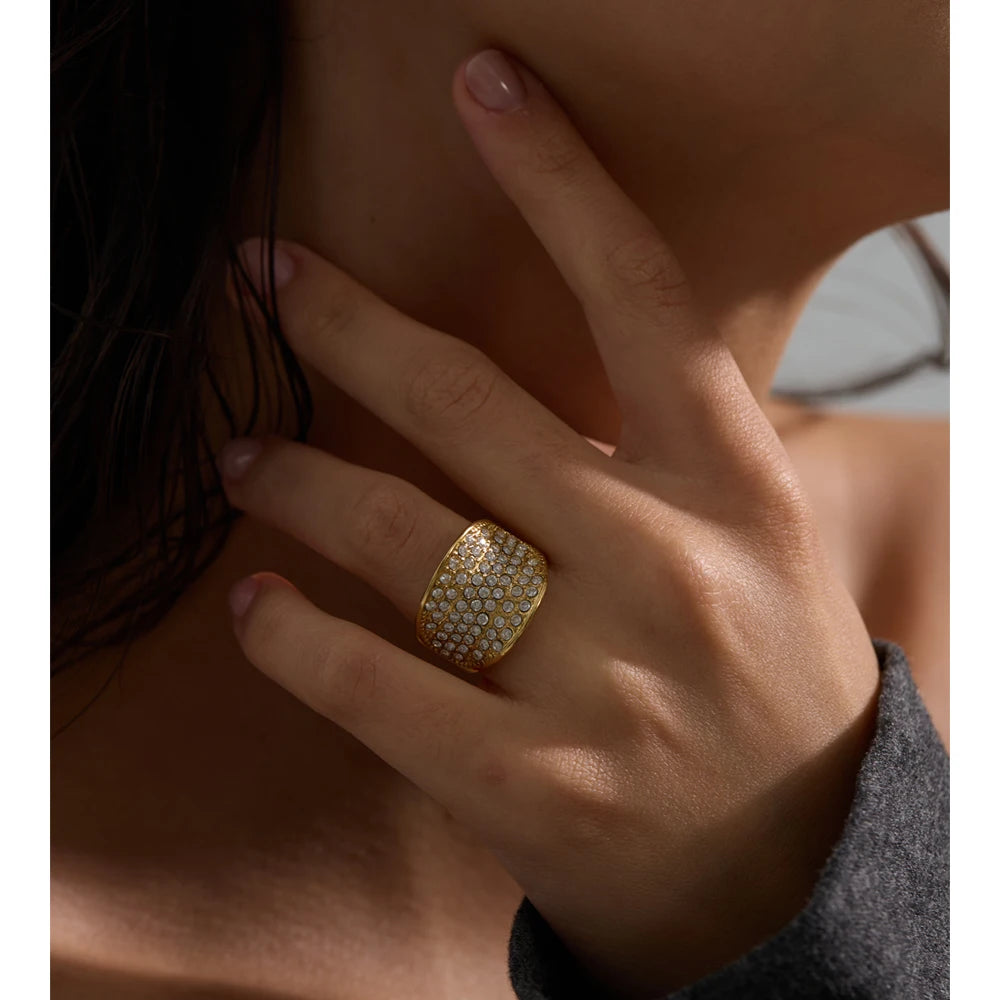 Isalene  Ring Estelle Pavé Ring