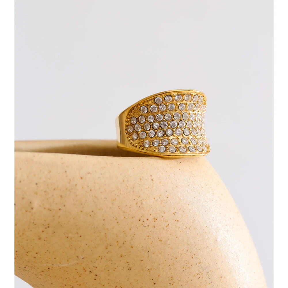 Isalene  Ring Estelle Pavé Ring