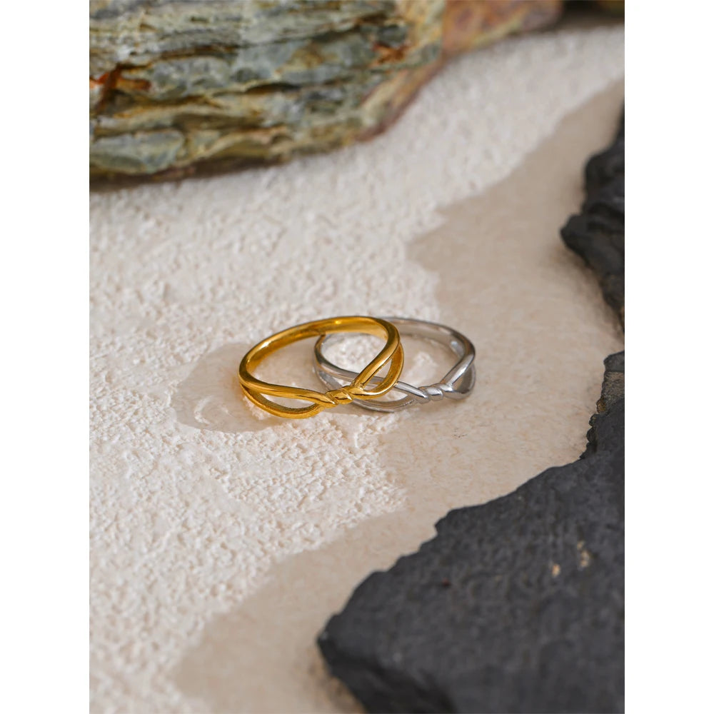 Isalene  Ring Everly Knot Ring