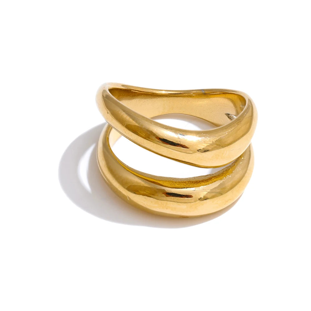 Isalene  Ring Gold / 6 Aurora Bold Wave Ring