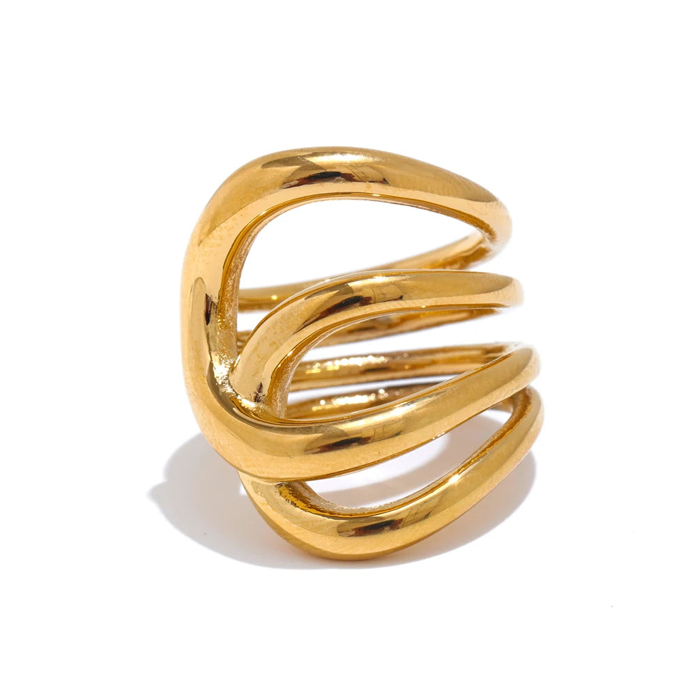 Isalene  Ring Gold / 6 Aurora Triple Wave Ring