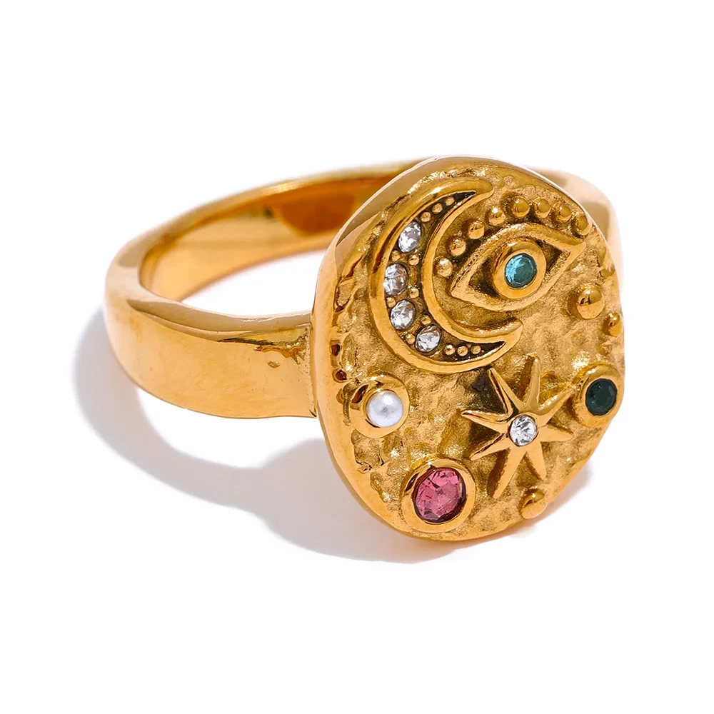 Isalene  Ring Gold / 6 Celestia Cosmic Medallion Ring