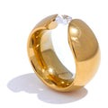 Isalene  Ring Gold / 6 Halo Curve Ring