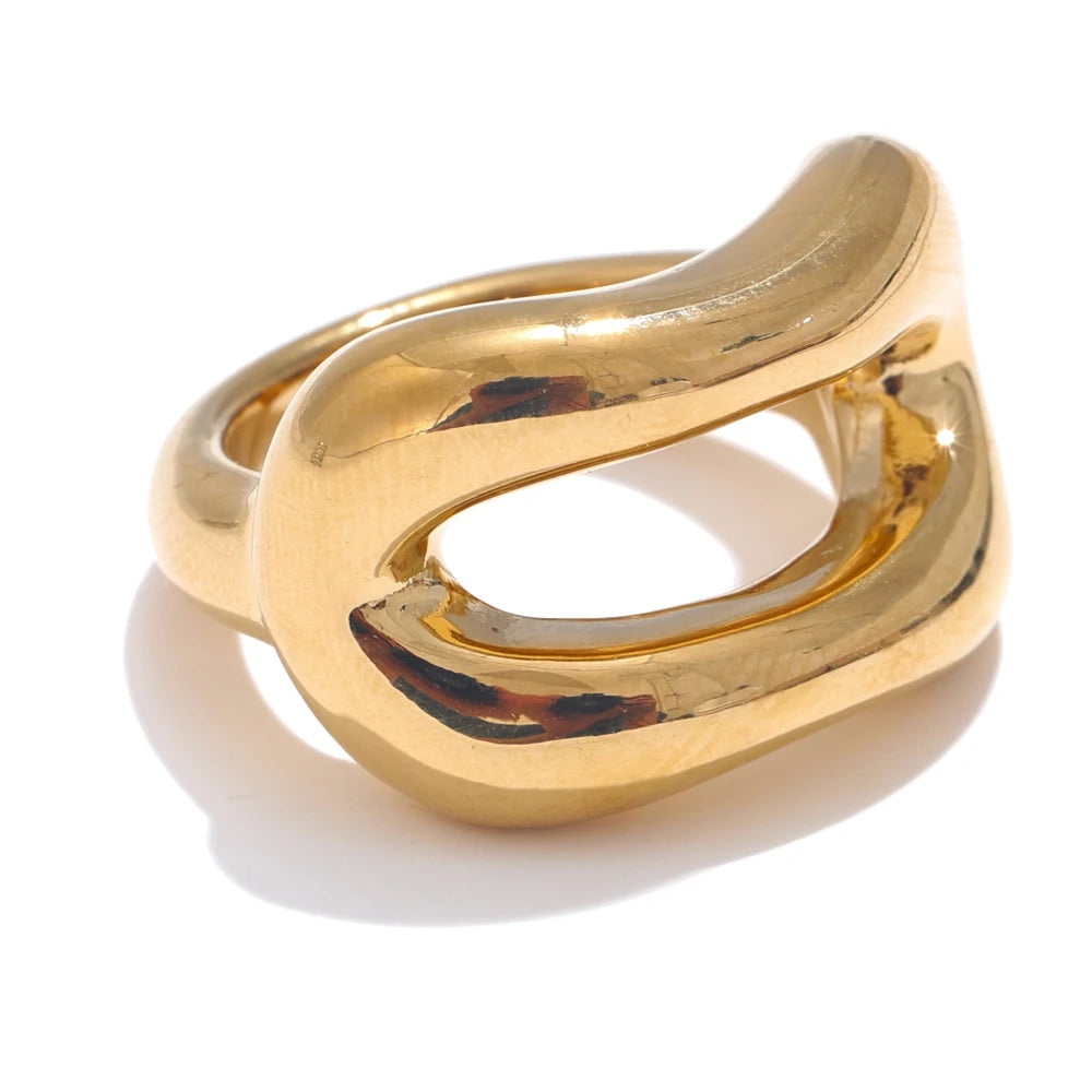 Isalene  Ring Gold / 6 Sculptura Open Form Ring
