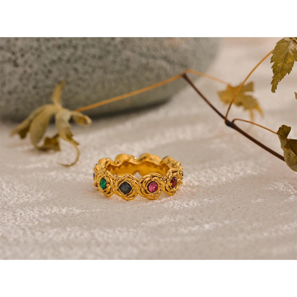 Isalene  Ring Gold / 7 Aurora Gemstone Band
