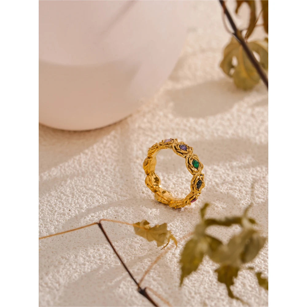 Isalene  Ring Gold / 7 Aurora Gemstone Band