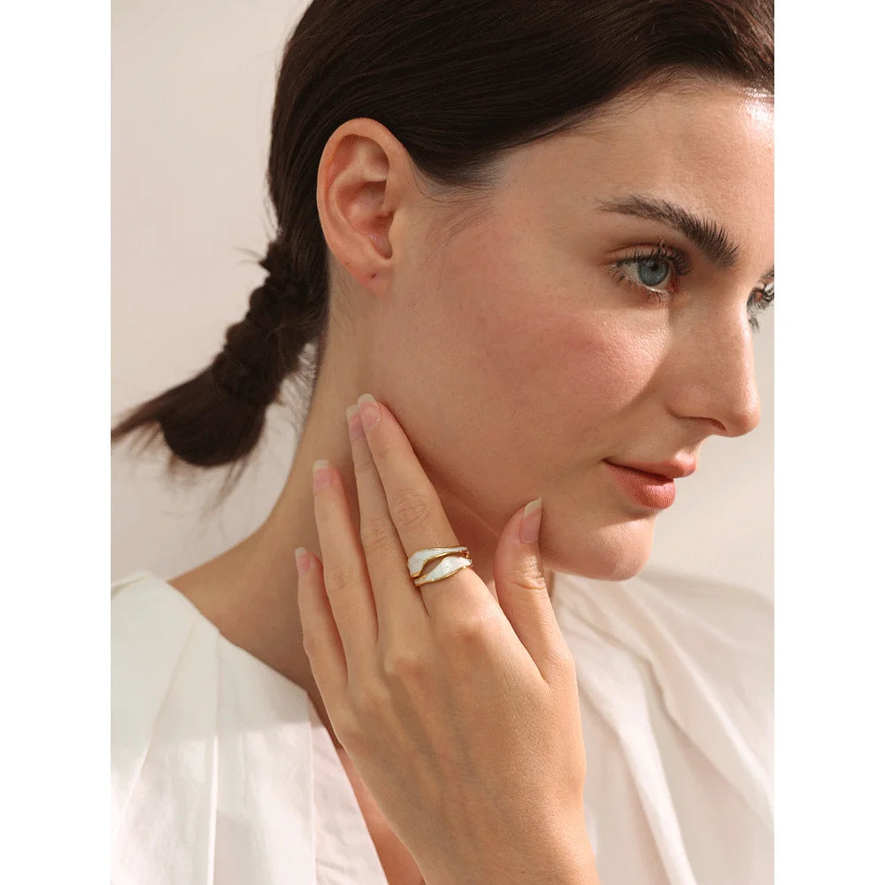 Isalene  Ring Gold / 7 Elara Enamel Ring