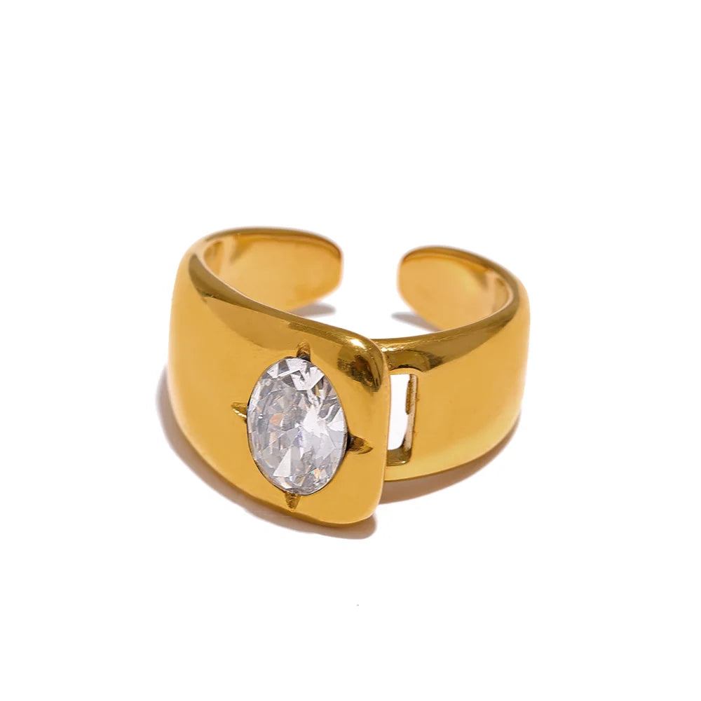 Isalene  Ring Gold / 7 Stella Stone Band