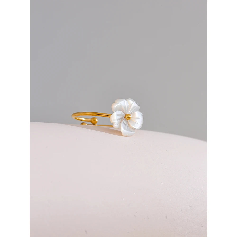 Isalene  Ring Gold Elowen Blossom Ring