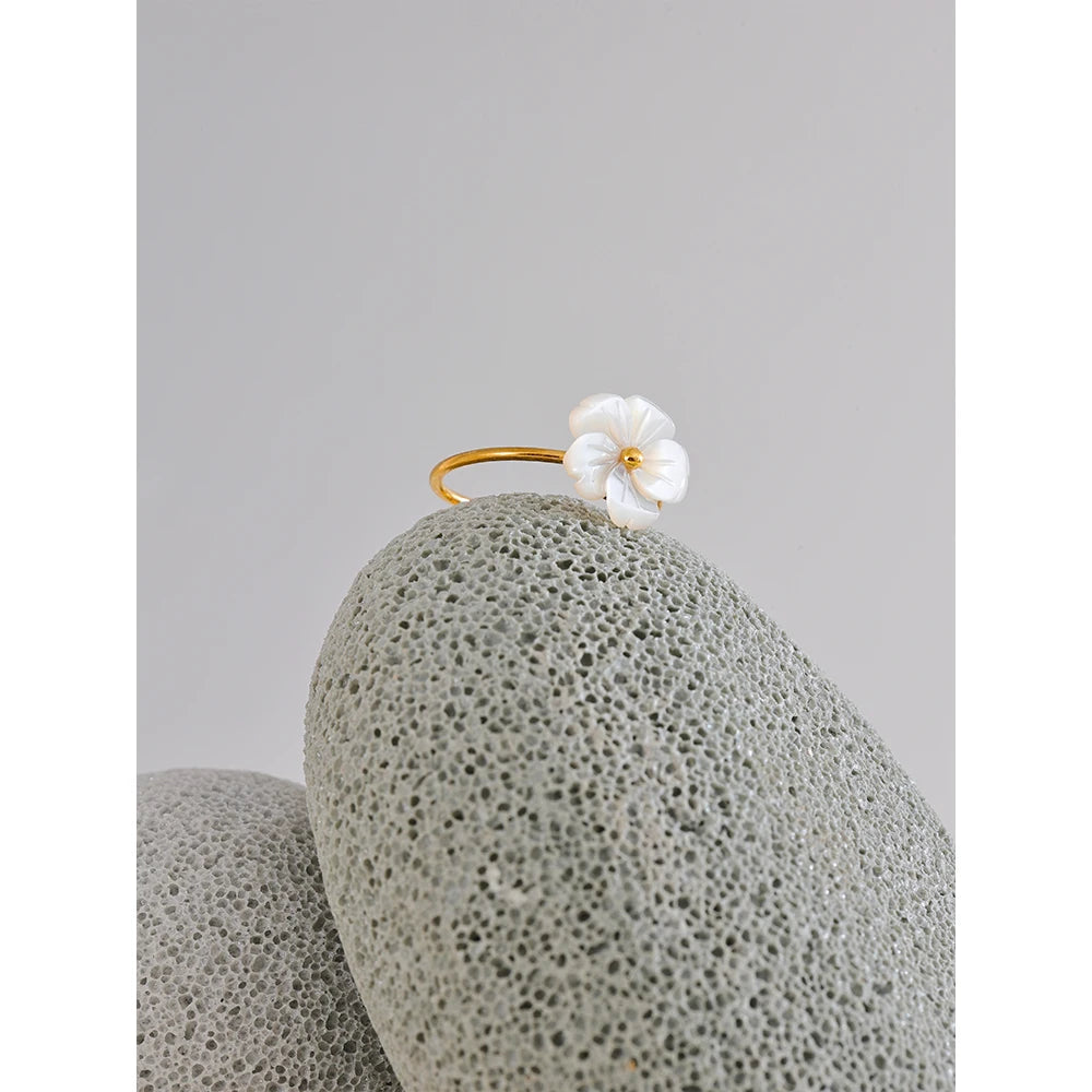 Isalene  Ring Gold Elowen Blossom Ring