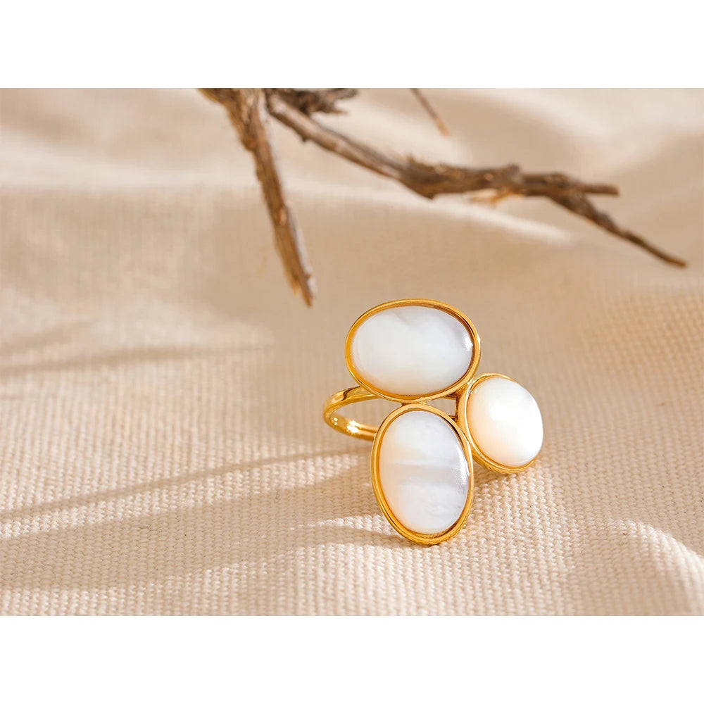 Isalene  Ring Gold Maelle Pearl Mosaic Ring