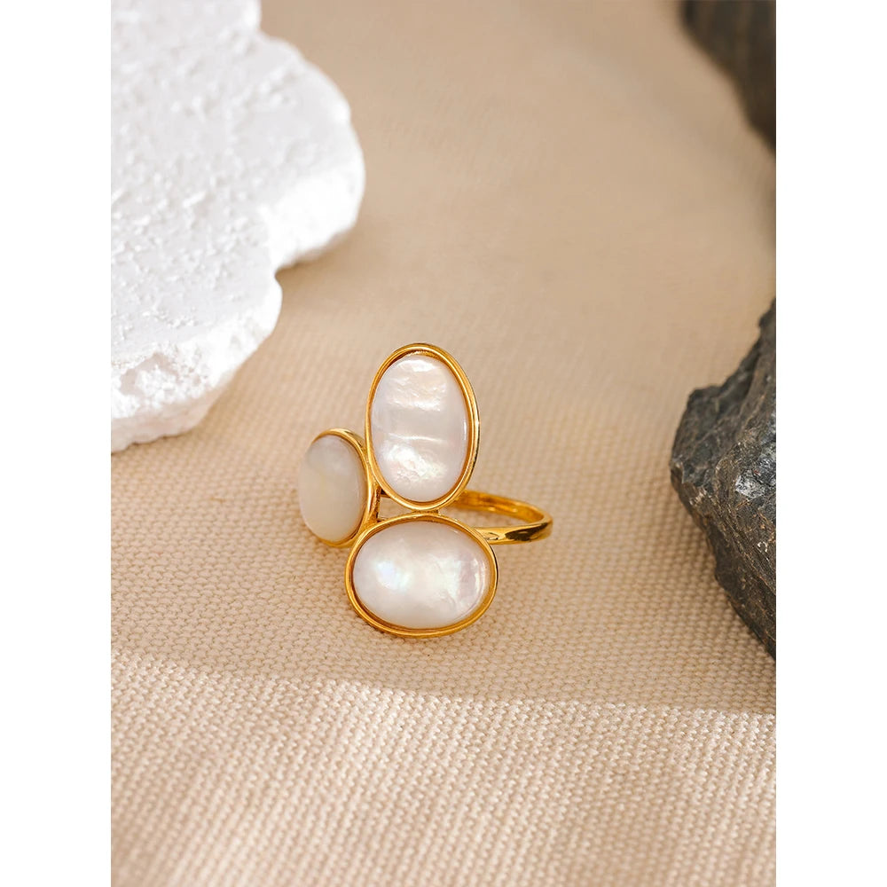 Isalene  Ring Gold Maelle Pearl Mosaic Ring