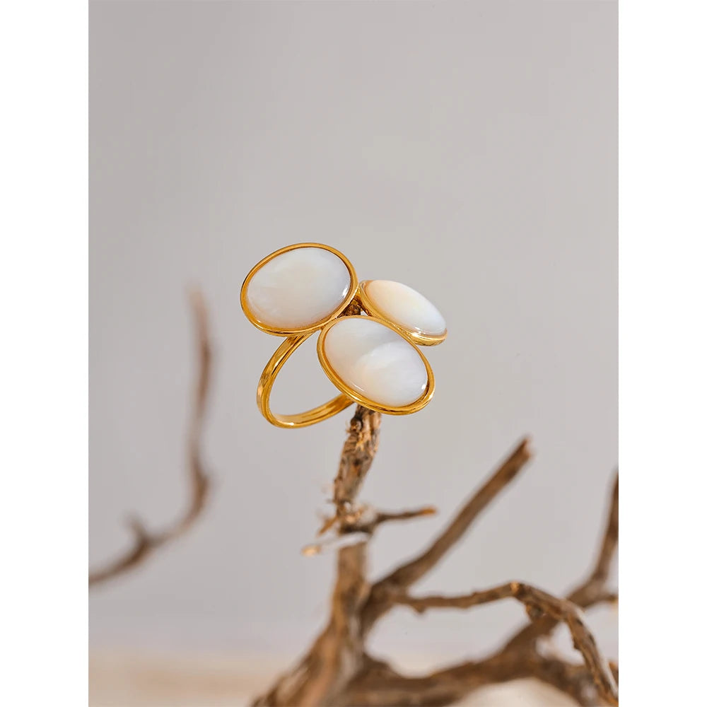 Isalene  Ring Gold Maelle Pearl Mosaic Ring
