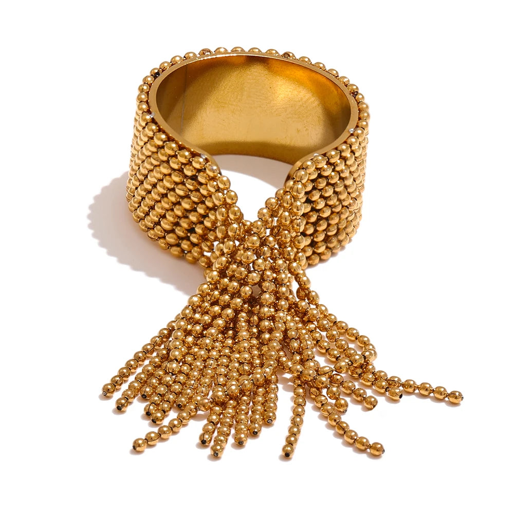 Isalene  Ring Gold Mirelle Cascade Ring