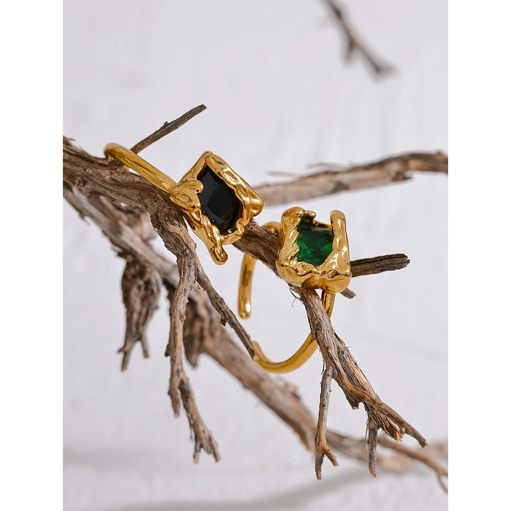 Isalene  Ring Green / 7 Verde Molten Open Ring