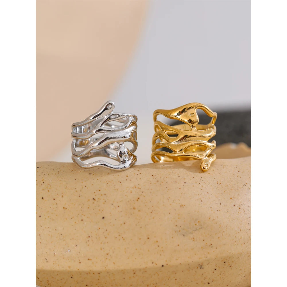 Isalene  Ring Lucienne Wave Ring