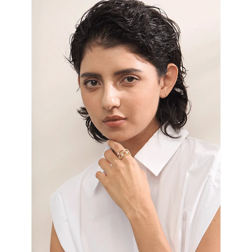 Isalene  Ring Luxe Orbit Ring