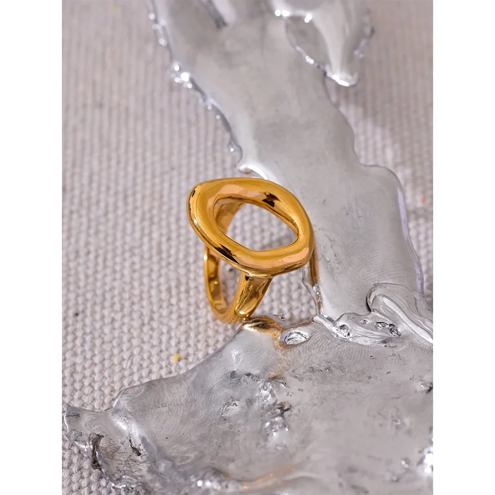 Isalene  Ring Orbit Open Circle Ring