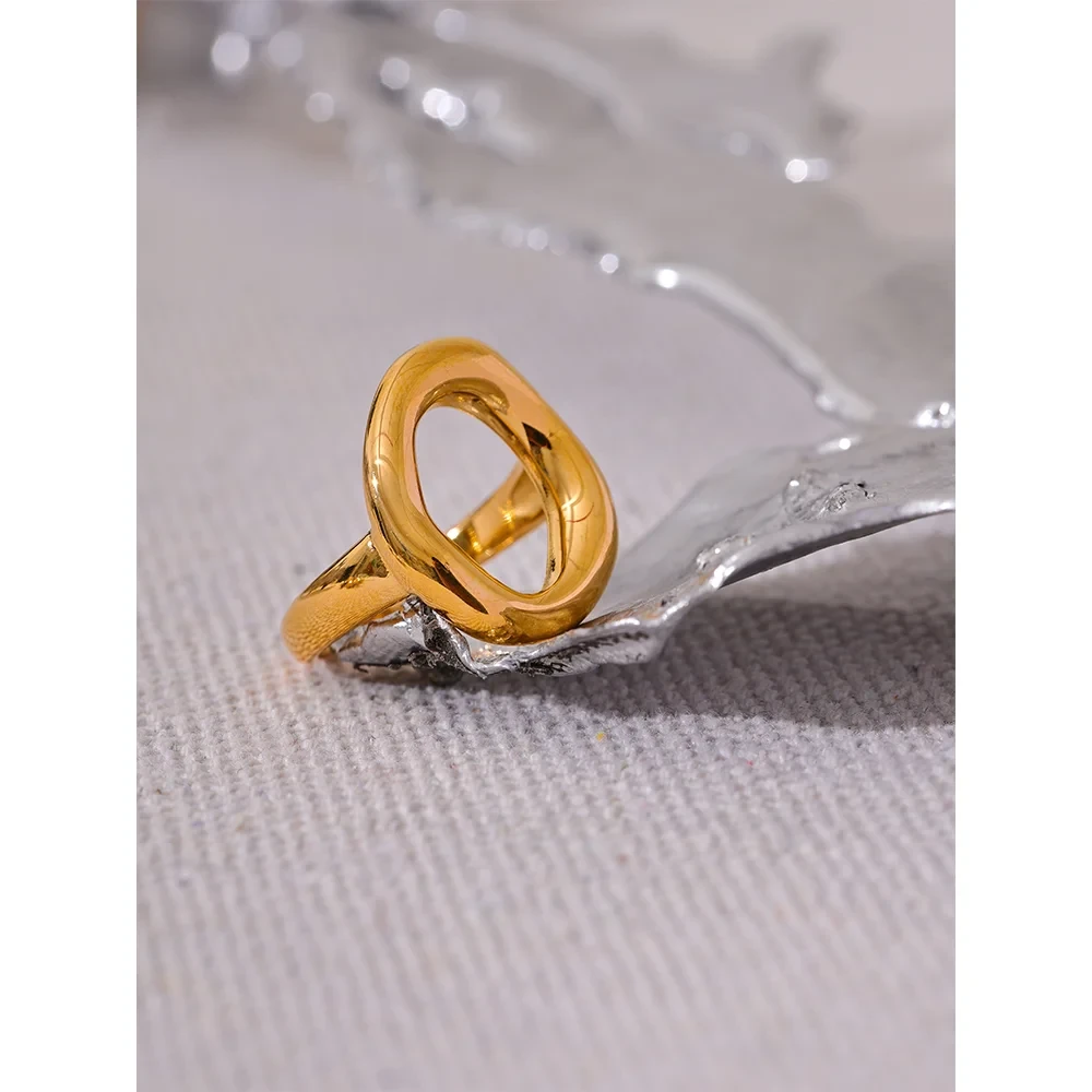 Isalene  Ring Orbit Open Circle Ring
