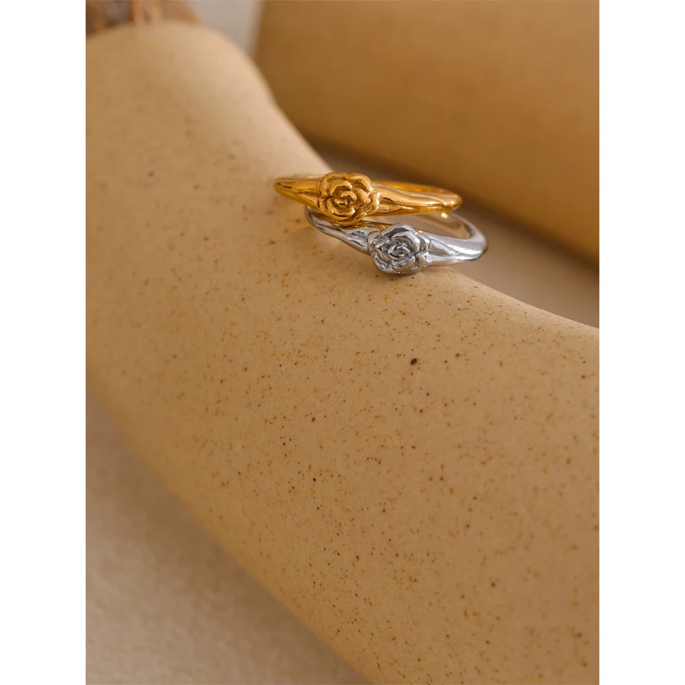 Isalene  Ring Rosetta Bloom Ring