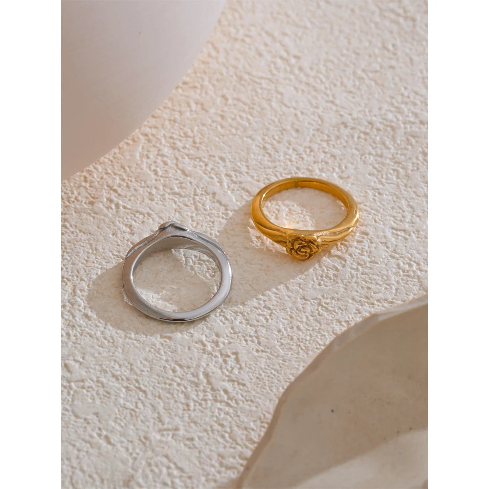 Isalene  Ring Rosetta Bloom Ring