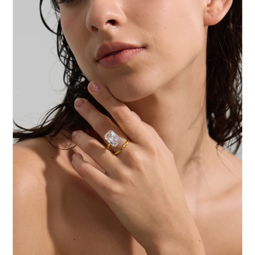 Isalene  Ring Seraphina Radiance Ring