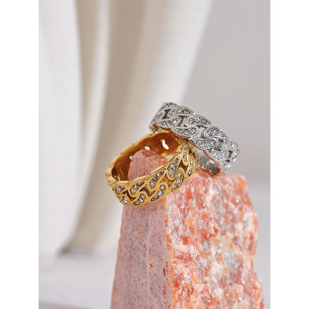 Isalene  Ring Serpent Glow Ring