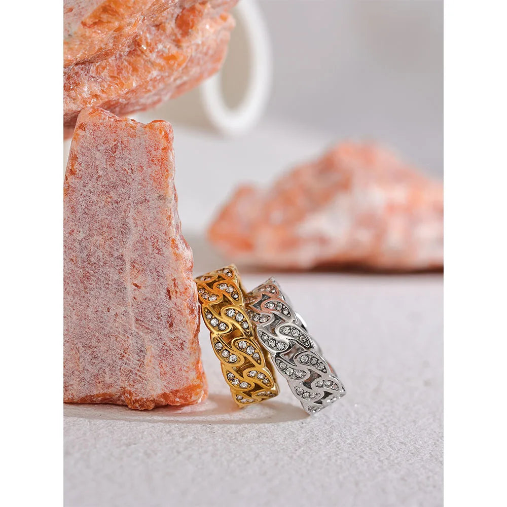 Isalene  Ring Serpent Glow Ring