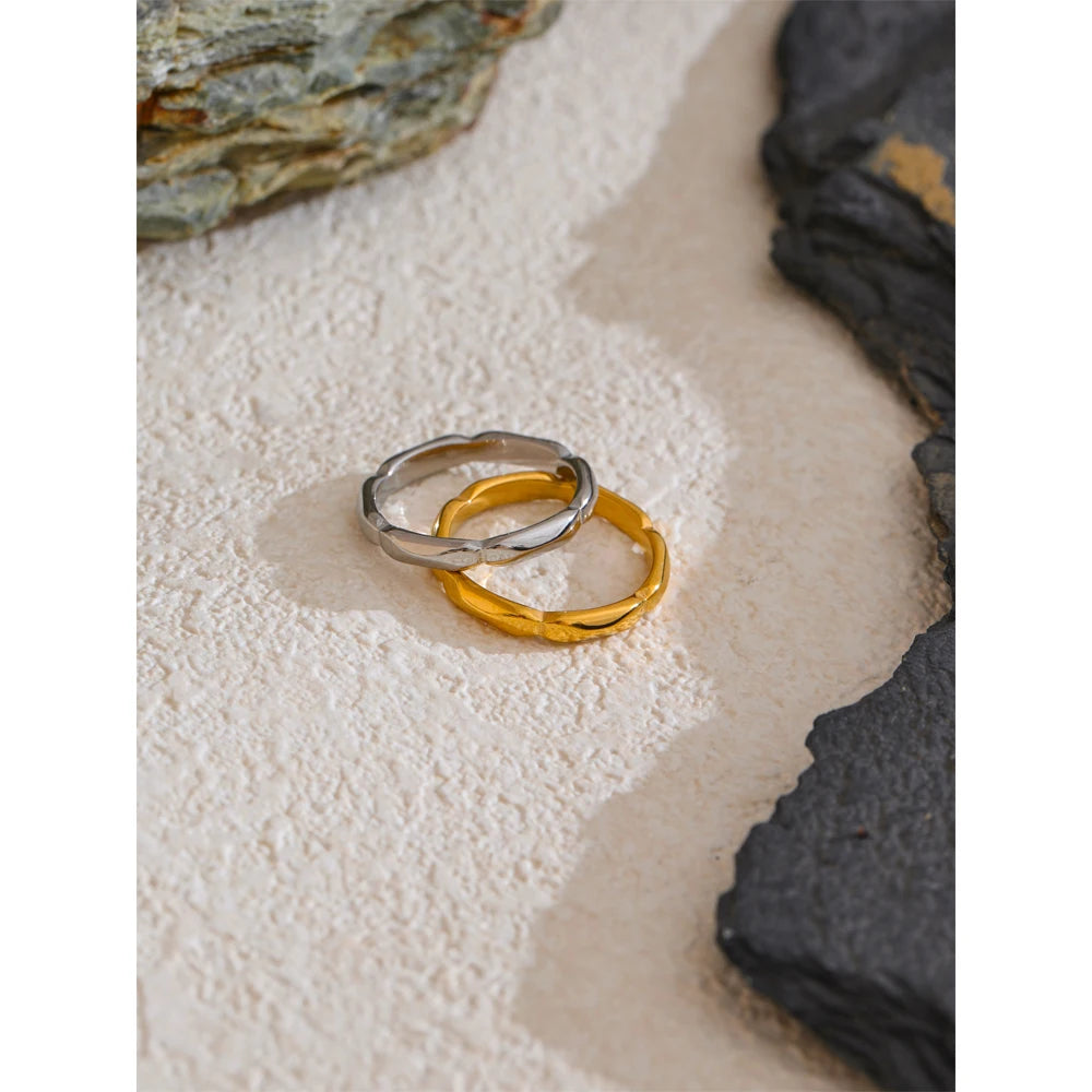 Isalene  Ring Sierra Smooth Textured Band