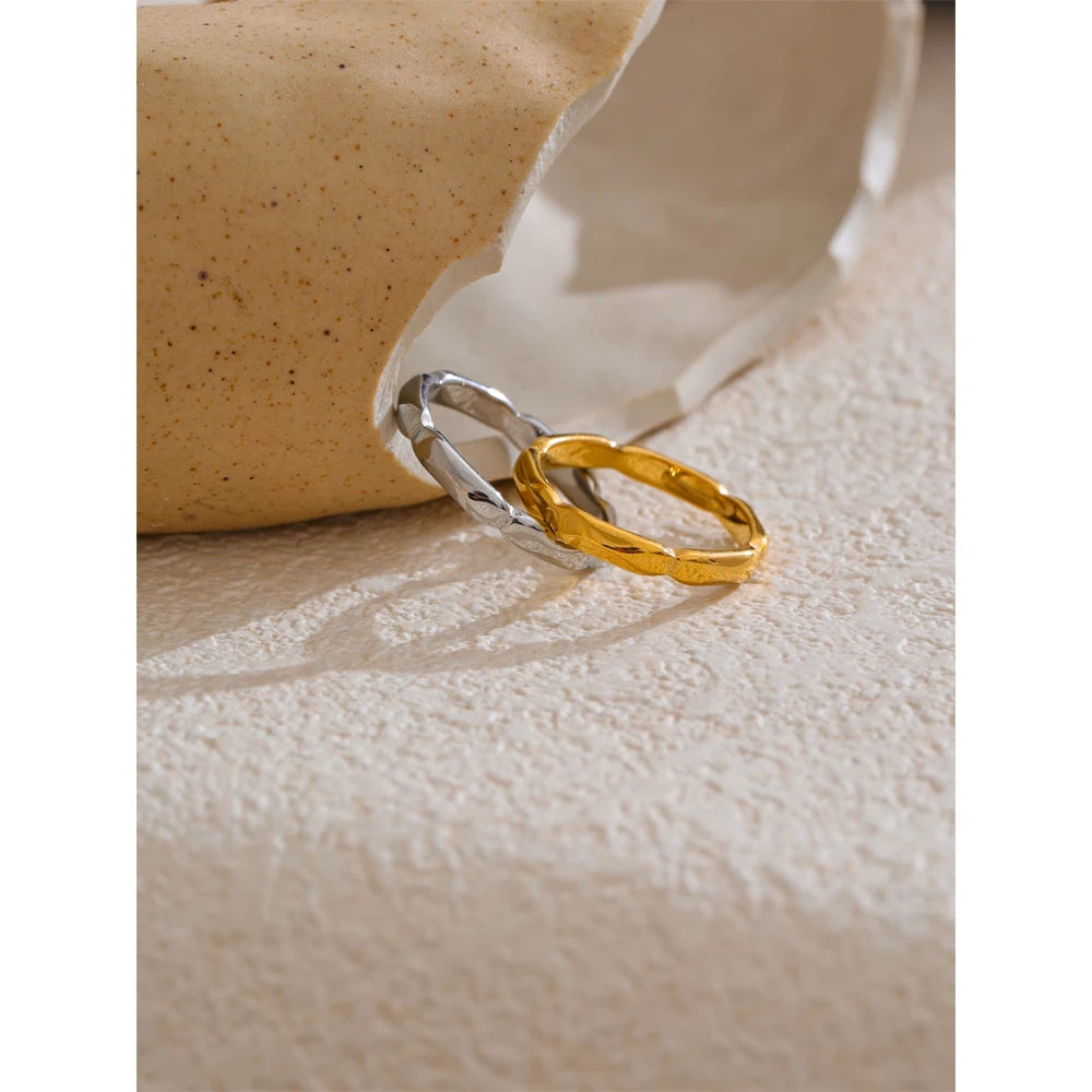 Isalene  Ring Sierra Smooth Textured Band