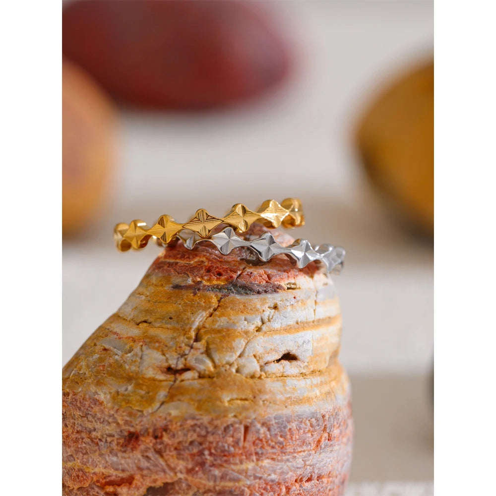 Isalene  Ring Sierra Textured Band